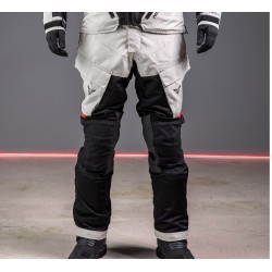 Nordcode Παντελόνι Dune oversize γκρι/κόκκινο Level 2 Nordcode Παντελόνι Dune oversize γκρι/κόκκινο Level 2